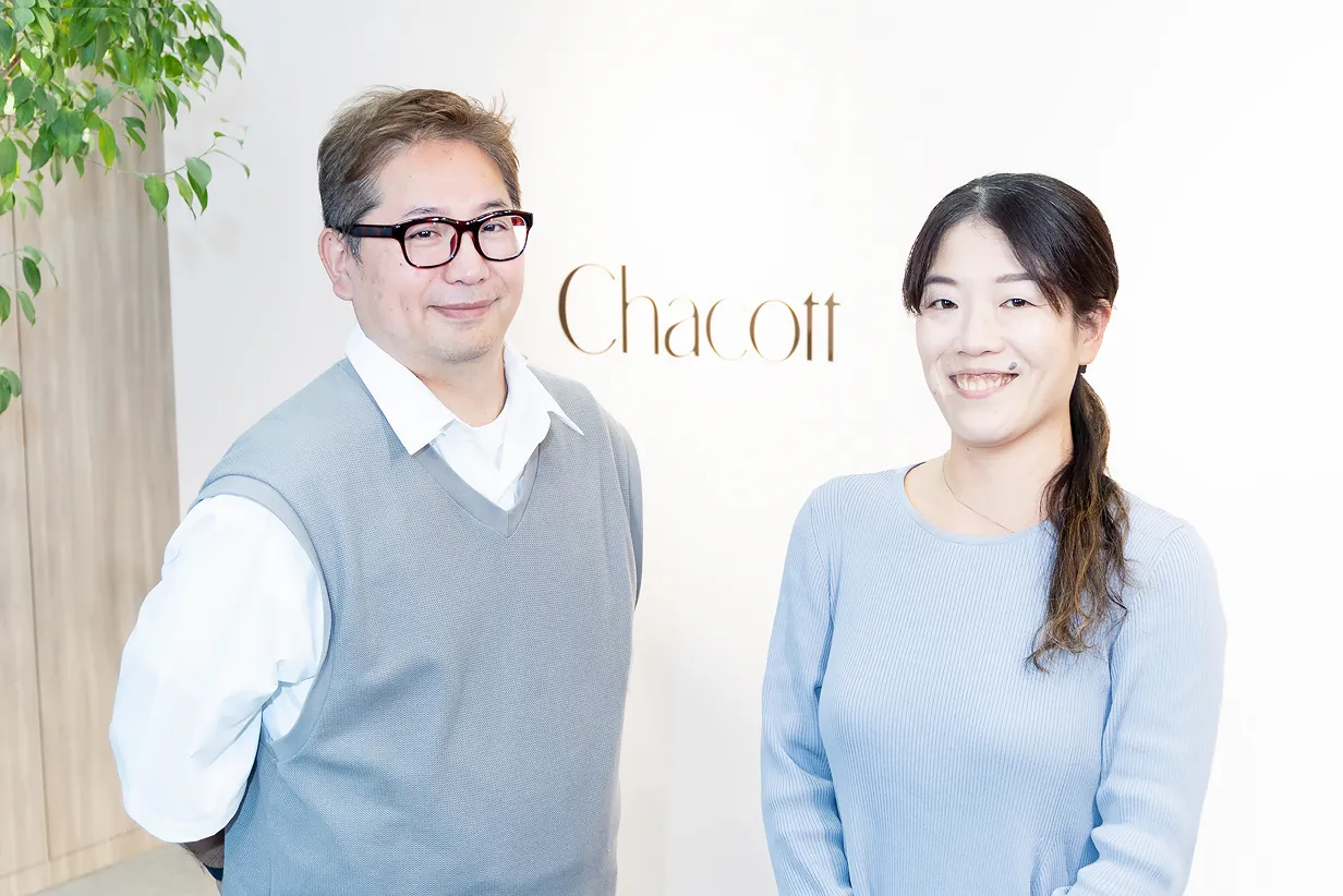 チャコット株式会社　マーケティング・PR部　鈴木耕一氏、鈴木美波子氏